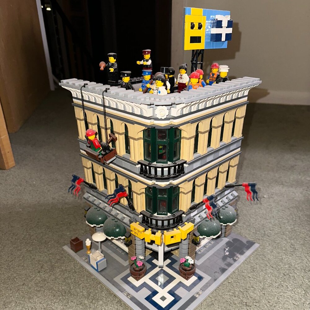 LEGO Creator Expert Modular Building Grand Emporium
